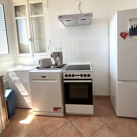 2 Pieces Avec Terrasse Vue Mer, Plage Et Parking A Proximite - Fr-1-650-30 Апартаменты *